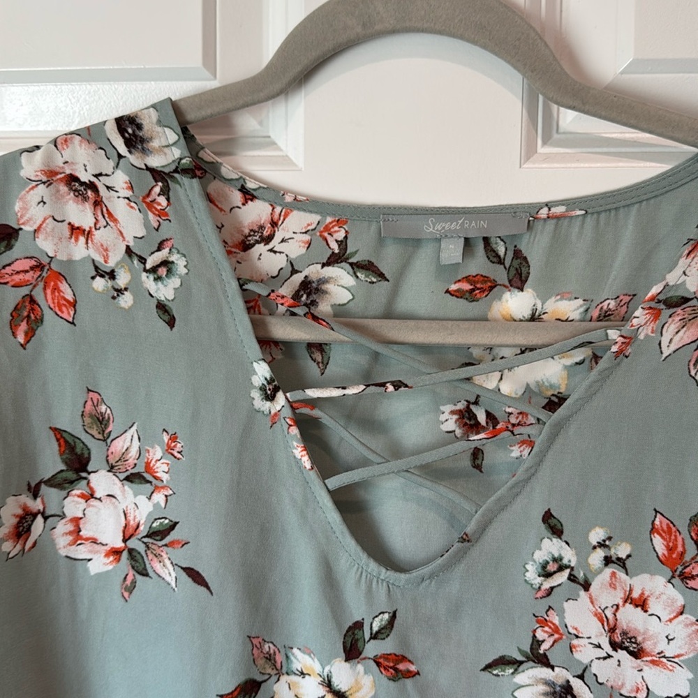 Sweet Rain Cross Neck Blouse Top - Small - Sage Green Floral - Picture 2 of 5